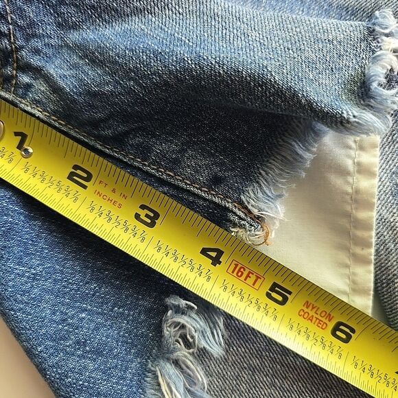 KanCan Shorts Cutoff Womens 26 Distressed Mediu Wash Denim High Rise Frayed 26x4 - Picture 9 of 9